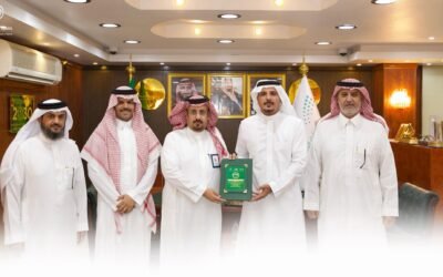 جمعية الصم بنجران يقدمون التقرير الختامي لأسبوع الأصم العربي الخمسون لسعادة مدير تعليم نجران